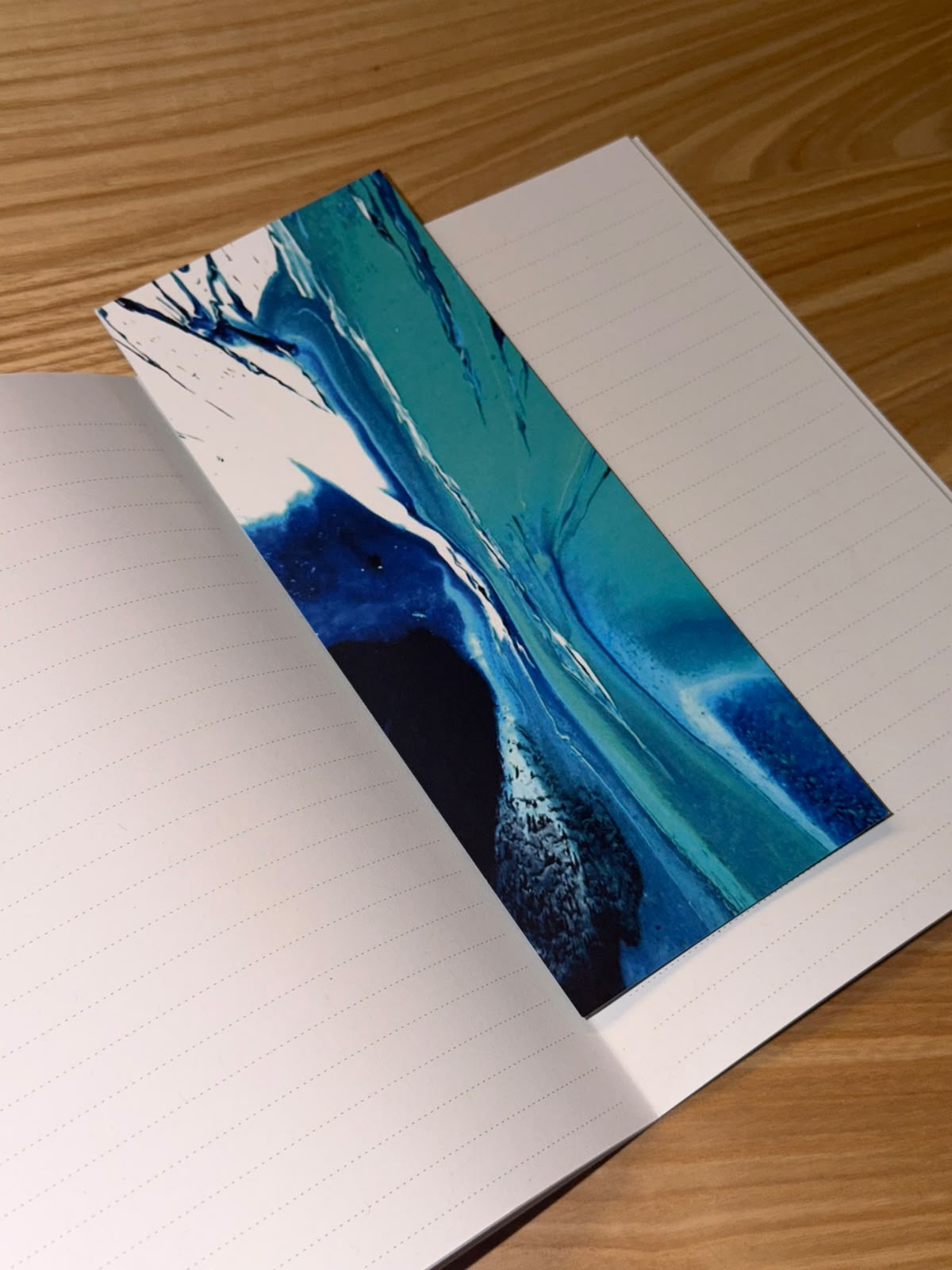 Marcador de Livro "Hidden Currents"